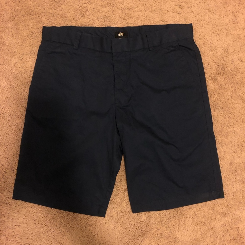 H&M navy shorts
